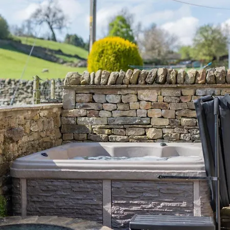 3 Bed In Oc-w30775 Holiday home *