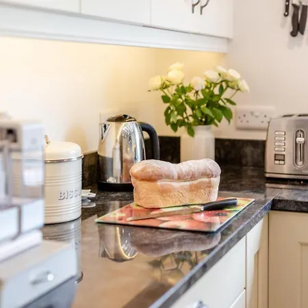 3 Bed In Oc-w30775 * West Burton