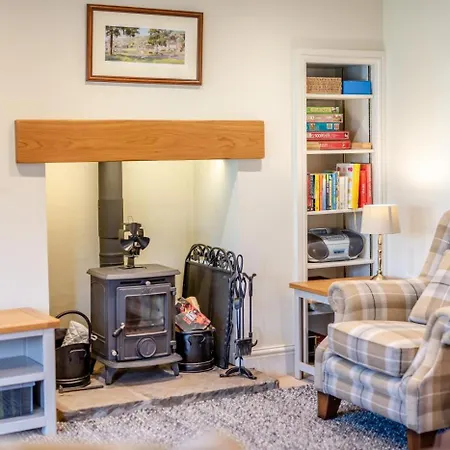 3 Bed In Oc-w30775 Holiday home