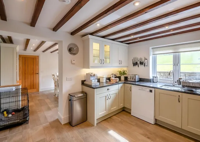 3 Bed In Oc-w30775 * West Burton