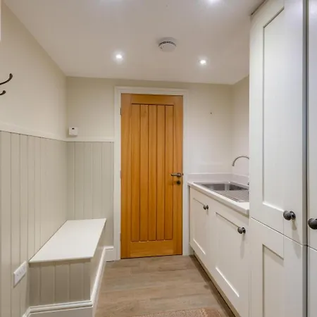 Well - * West Burton